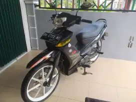 Motor Vega ZR bekas