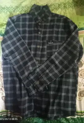 Borongan tujuh baju seratus