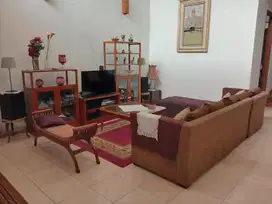 Rumah Classic Semi Furnished di Setraduta Bandung