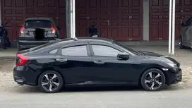 Dijual civic turbo thn 2017 310jt nego tipis