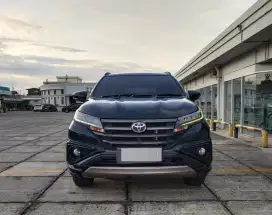 Toyota Rush GR sport 1.5 AT 2022 UM 9.99 only