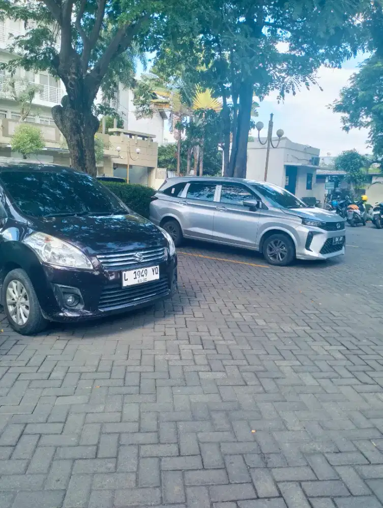 Antar jemput karyawan dan sekolah Surabaya
