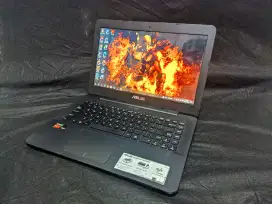 Laptop Asus AMD A8 ram8 dual VGA GAMING