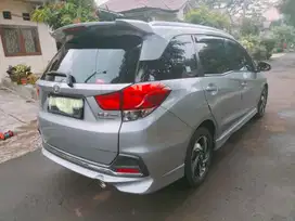 Mobilio RS  2016 AT
