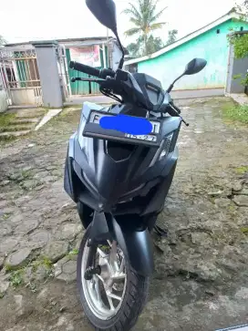 Vari 160 thn 2022 hitam