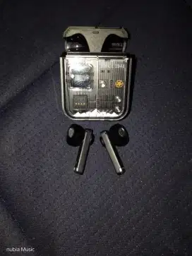 Desain Futuristik Audio Mantap