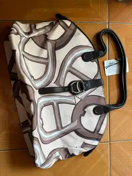 Aigner tas warna ukuran XL