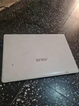 Laptop Asus X401U ram 2 windows 7 unit+ cas