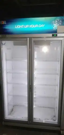 Showcase GEA 3 & 2 pintu