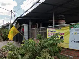 dijual rumah di jalan raya pramuka kota purwakarta