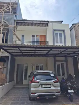 Rumah Cluster  Baru Siap Huni di Bambu Apus