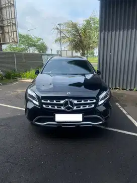 Mercedes-Benz GLA200 2019 urban
