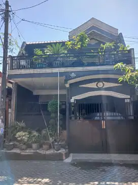 JUAL CEPAT Rumah 3 Lantai diKebraon (DEPAN) SBY