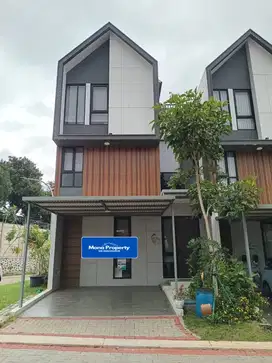 JUAL CEPAT, Rumah 3 lantai. Cluster baru. dekat area bisnis.