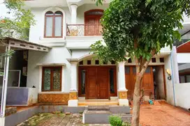 Rumah Idaman Siap Huni 4 Kamar Tidur 9 menit ke Plasa Cibubur Siap KPR