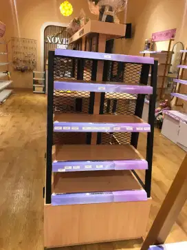 RAK DISPLAY Barang