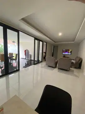 Dijual Rumah bagus di Setraduta