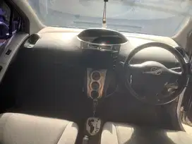 Toyota Yaris 2010 Bensin