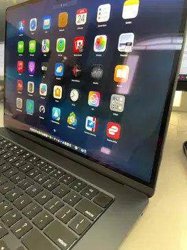 Dijual MacBook Air M2 15 8/256GB 99% Like New BH 100%