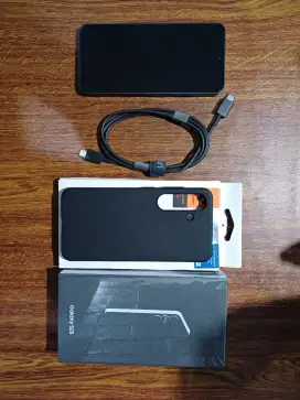 Dijual Samsung S25 Reguler 12/512 GB Blue Black