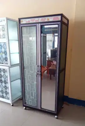 Lemari pakaian almanium 2 pintu