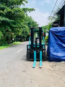 DIJUAL FORKLIFT BEKAS MITSUBISHI GRENDIA 3 TON MAST TRILIFT BERGARANSI