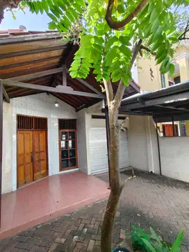 Rumah dijual meruya selatan