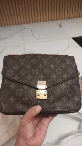 Tas Wanita LuVi