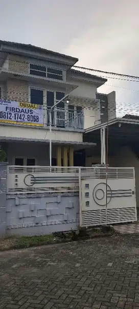 Rumah 2 Lantai Siap Huni, dekat Pasar Sukodono