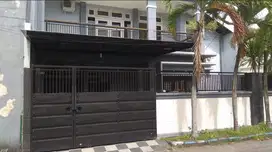 Rumah murah 2 Lantai Griya Kebraon dekat Wiyung karang Pilang