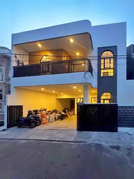 RUMAH BARU DALAM KOMPLEK DI KEMANG JAKSEL