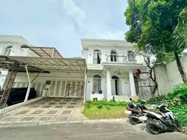 Rumah ada kolam renang di bsd provence parkland