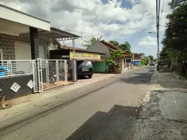 Tanah bonus bangunan di jl. Nogotirto Sleman