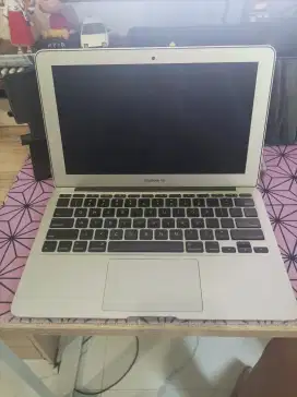 Dijual Macbook air 2012 32gb