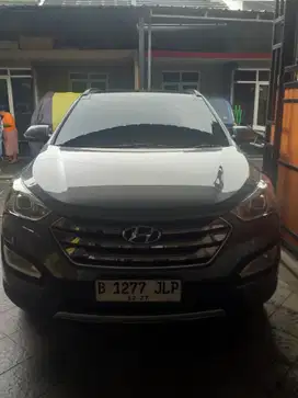 Hyundai Santa Fe 2014 Bensin
