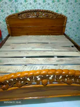 Difan / Tempat tidur Jati