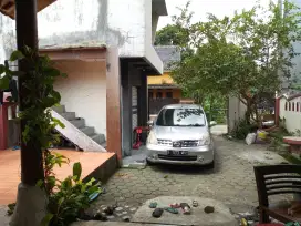 Rumah dan bangunan Ruko 2 lantai