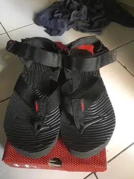 Sepatu sandal consina sz39