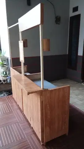 Booth portable kayu