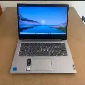 Laptop Lenovo ideapad slim 3 second like new