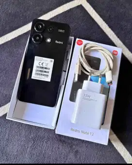 REDMI NOTE 13 8/256 GB LIKE NEW HANYA TERIMA TT DIBAWAHNYA