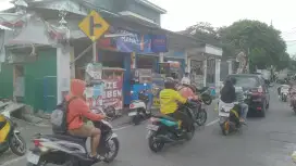 Sewa Kontrak Bulanan Ruko Kios Toko Lapak Pinggir Jalan Raya Kayumanis