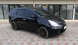 Nissan Grand livina 2013 Bensin