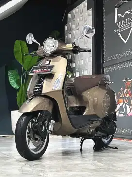 Super Keren ‼️Piaggio Vespa Primavera 150 th 2014 - Radhe Mustika
