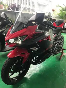 Ninja 250 fi ABS tipe tertinggi 2018 barang rumahan low km