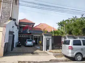 Rumah Strategis Malang Dekat Kampus Binus Ada Paviliun di Belakang