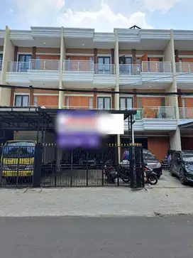 A95 Jual Ruko Bagus Jalan Raya Besar Termurah di Tanjung Duren