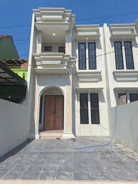 Rumah 2 Lantai Siap Huni Akses Jalan Luas DP 0 Dekat ke Stasoiun Depok