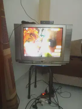 TV Tabung 17 inch TOSHIBA Bomba