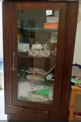 Lemari bufet jati